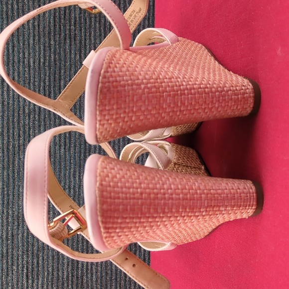 Jessica Simpson Javawn White Strappy Platform Wedge Sandals 8.5 M - Picture 4 of 16